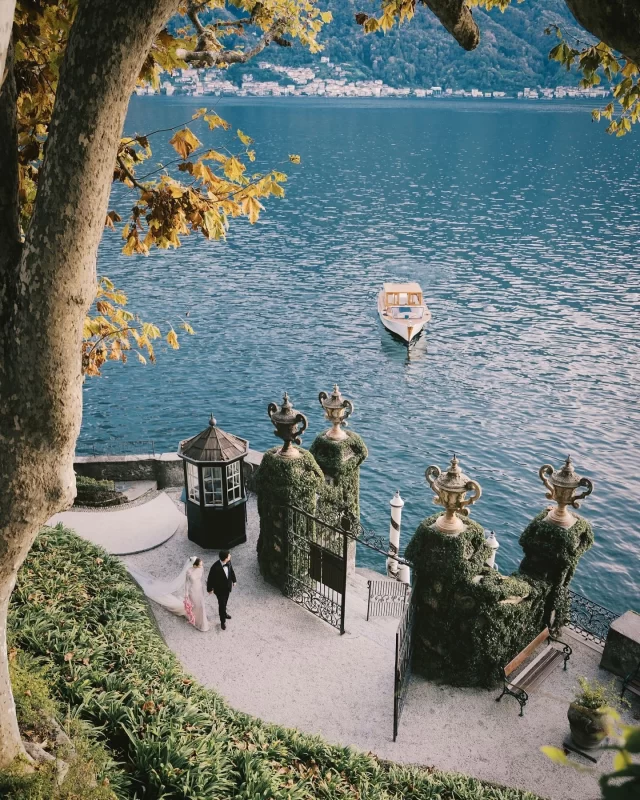 Thinking back to this beautiful and intimate wedding day celebrating @sarah_e_ingle and Daniel’s special moments at Villa del Balbianello — a storied Lake Como estate renowned for its frescoed interiors, elegant gardens, and timeless historic charm. 
Planning and design: @lakecomoweddings @rachelbirthistle 
Photos: @andreaskgeorgiou 
#lakecomowedding #lakecomoweddingplanner #rachelbirthistleevents #luxuryweddings #villasolacabiati