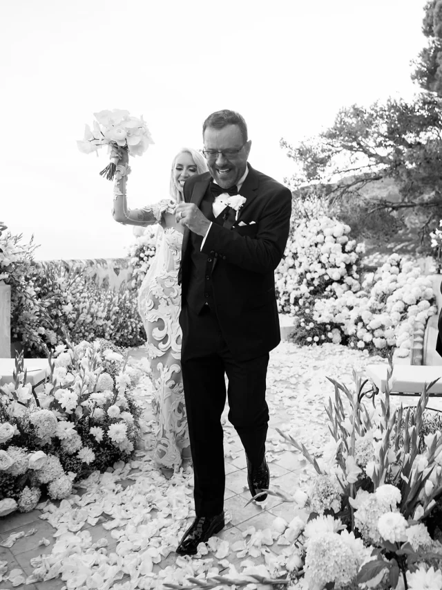 Moments of Allie & Robert’s Wedding.

Set high above the Amalfi Coast, Allie and Robert exchanged vows at Villa Cimbrone, where sculpted stone, open skies, and lush ivory-green florals shaped an atmosphere of quiet grandeur.

An intimate moment, unfolding slowly, held by the beauty of the landscape and the elegance of place.

Location: @villacimbrone
Floral Design: @larrywalshe
Photography: @andyourstory
Film: @mauririnaldi_weddingfilms
Makeup: @beautylivery
Bride: @allieperezzz